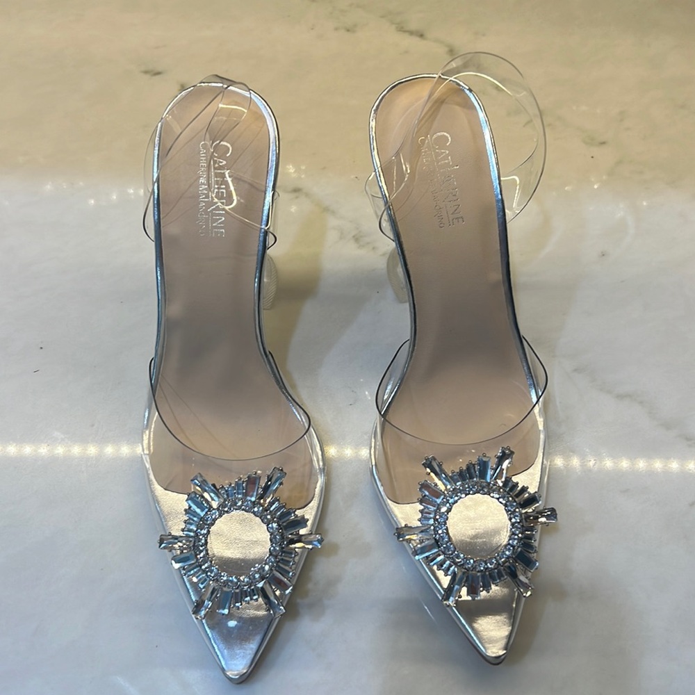 Nude clear shoes with rhinestone